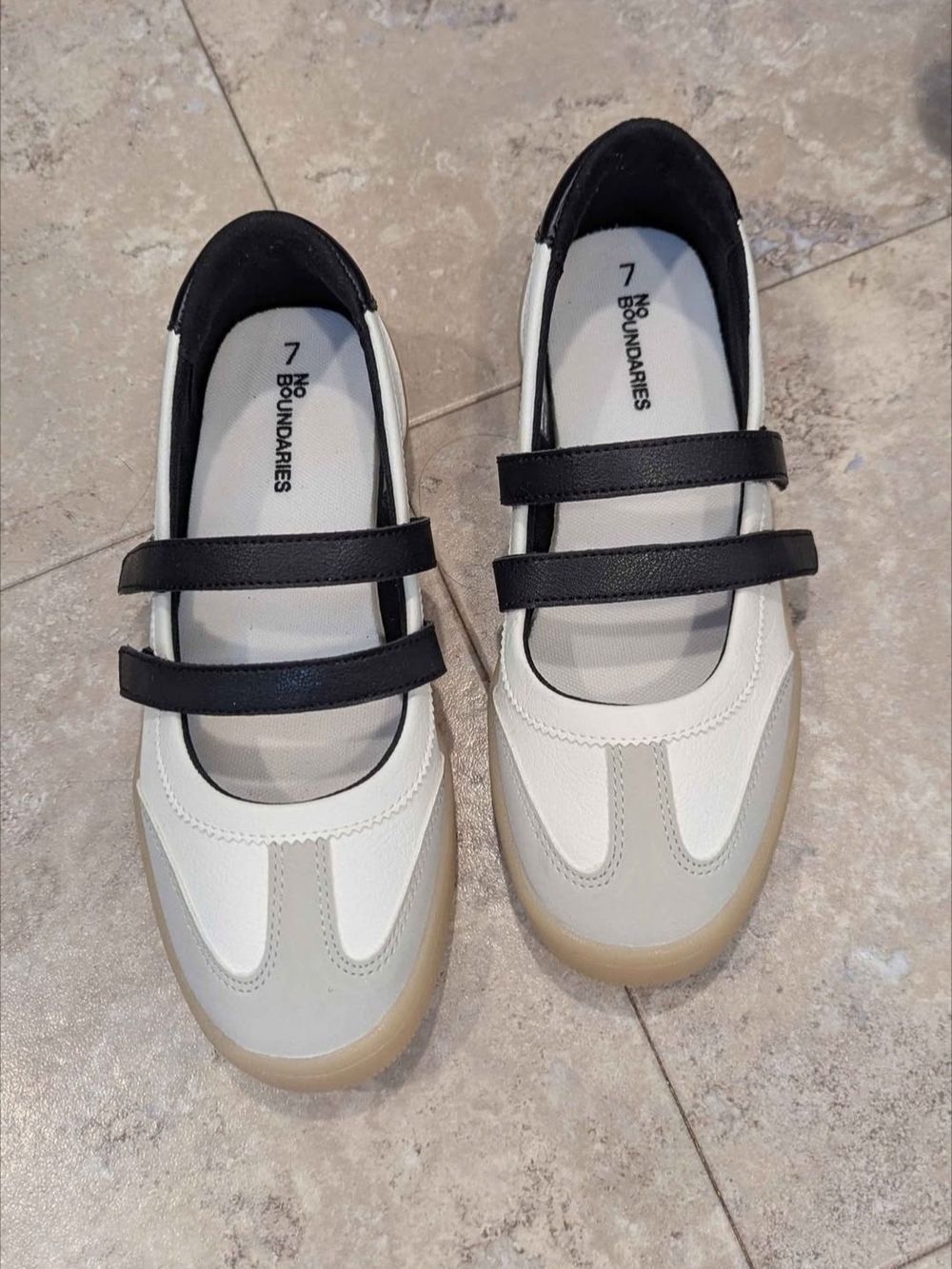 NEW No Boundaries Mary Jane Sneakers